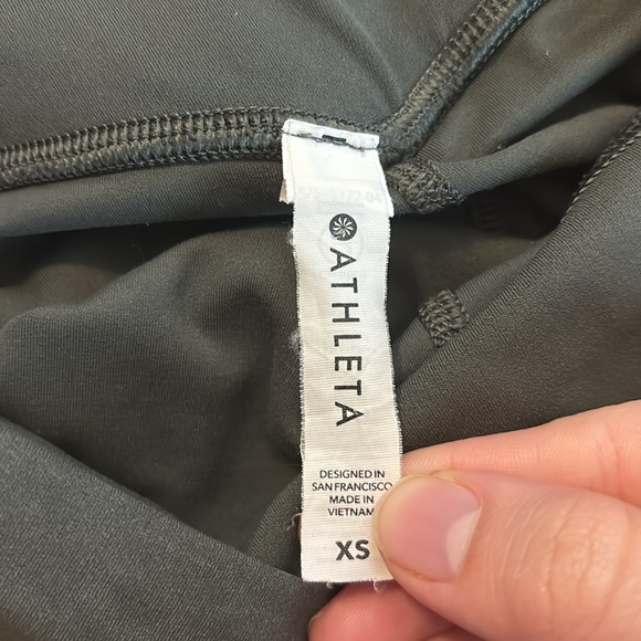 Athleta Elation Garment Dye 7/8 Tight Mountain Olive S/598772 - Picture 4 of 5